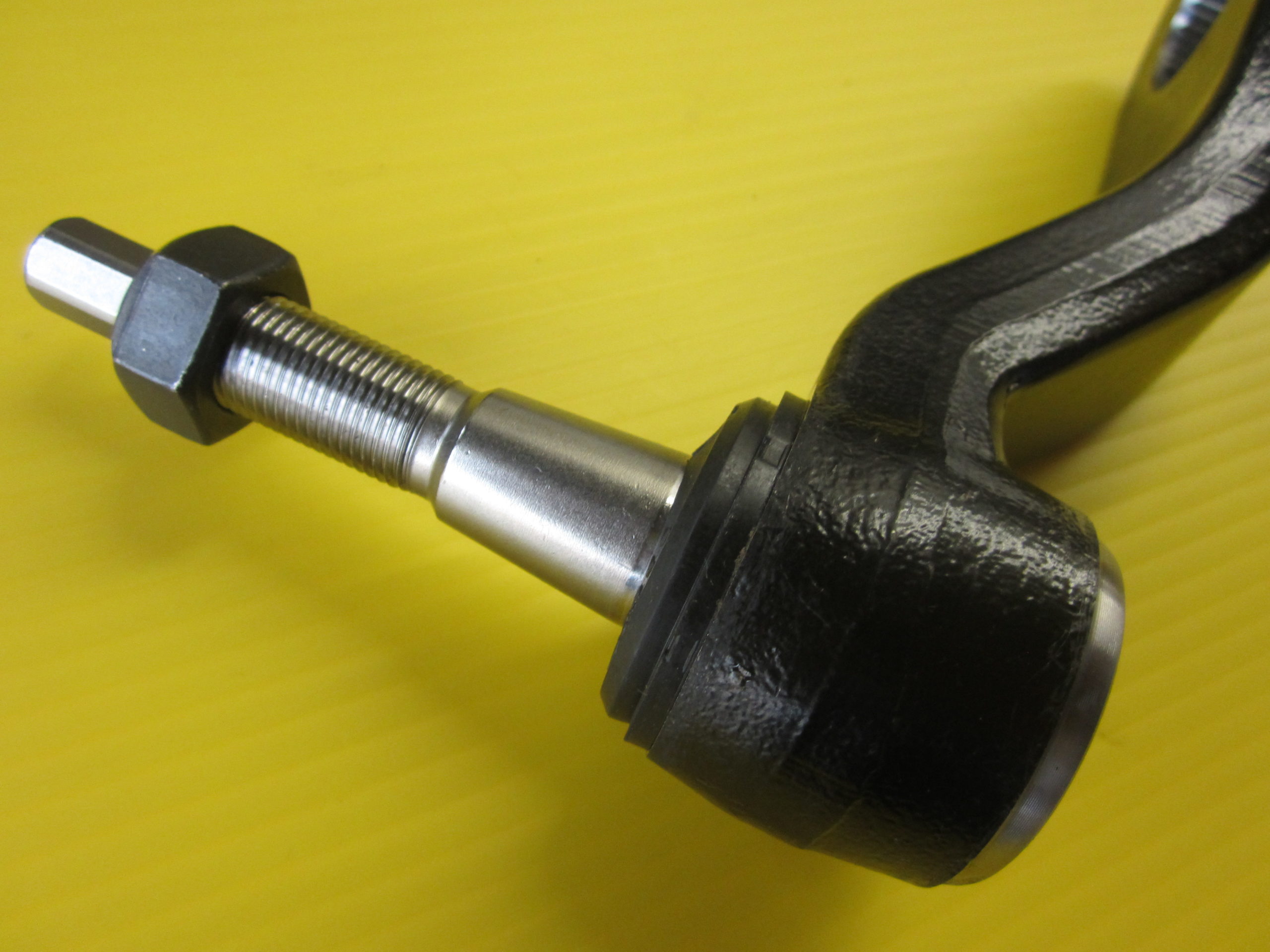 XRF Idler/ Pitman Arm KIT Sierra / Silverado 2500HD / 3500HD 20112017