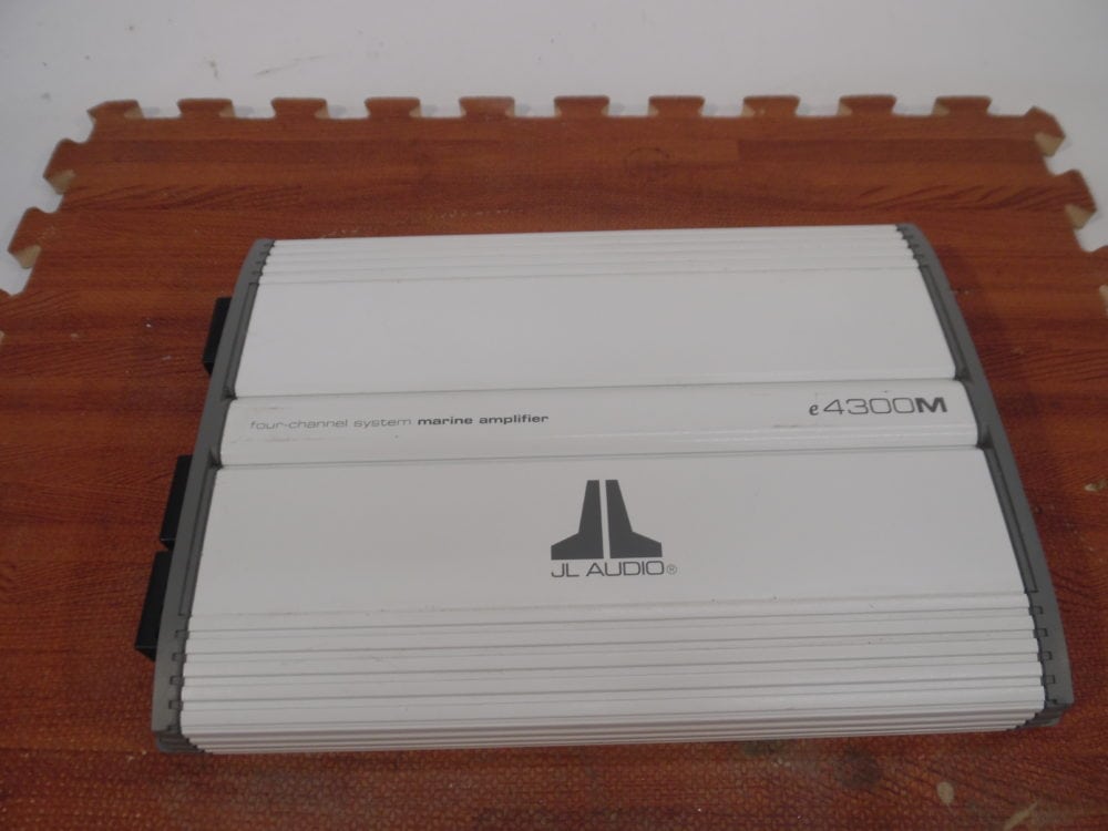JL Audio e4300M 4Ch Marine Amplifier Only Channel 1 works Max Marine Electronics
