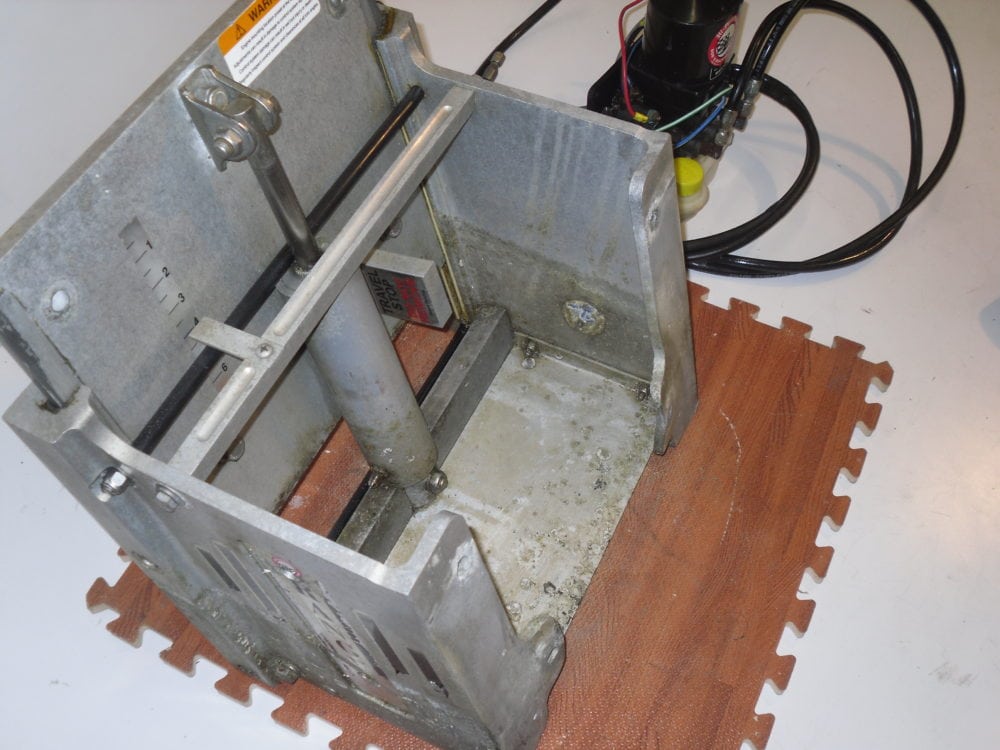 Bob's Machine Shop Jack Plate w/ Motor + Extra Motor + Control Switch