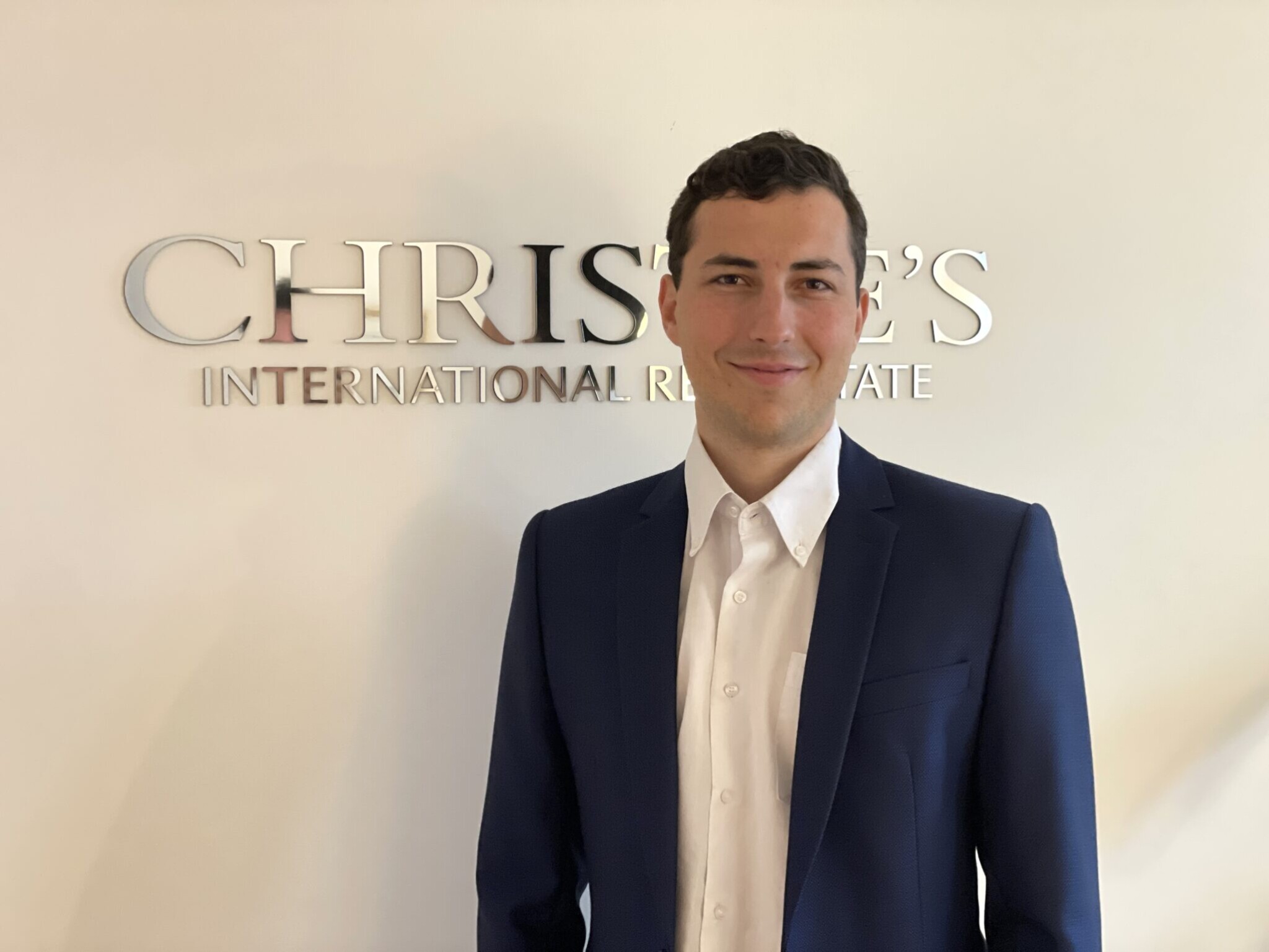 MaxwellBaynes Four New Real Estate Agents to the Team