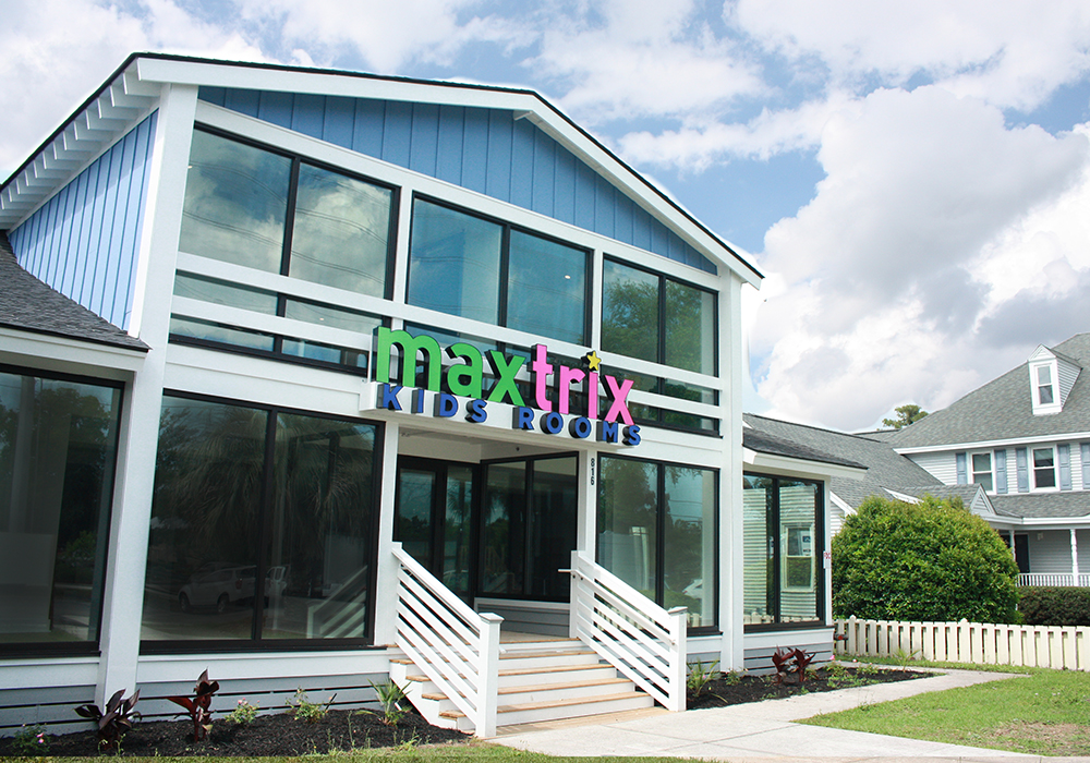 MaxtrixFrontSmall Maxwood Furniture, Inc.