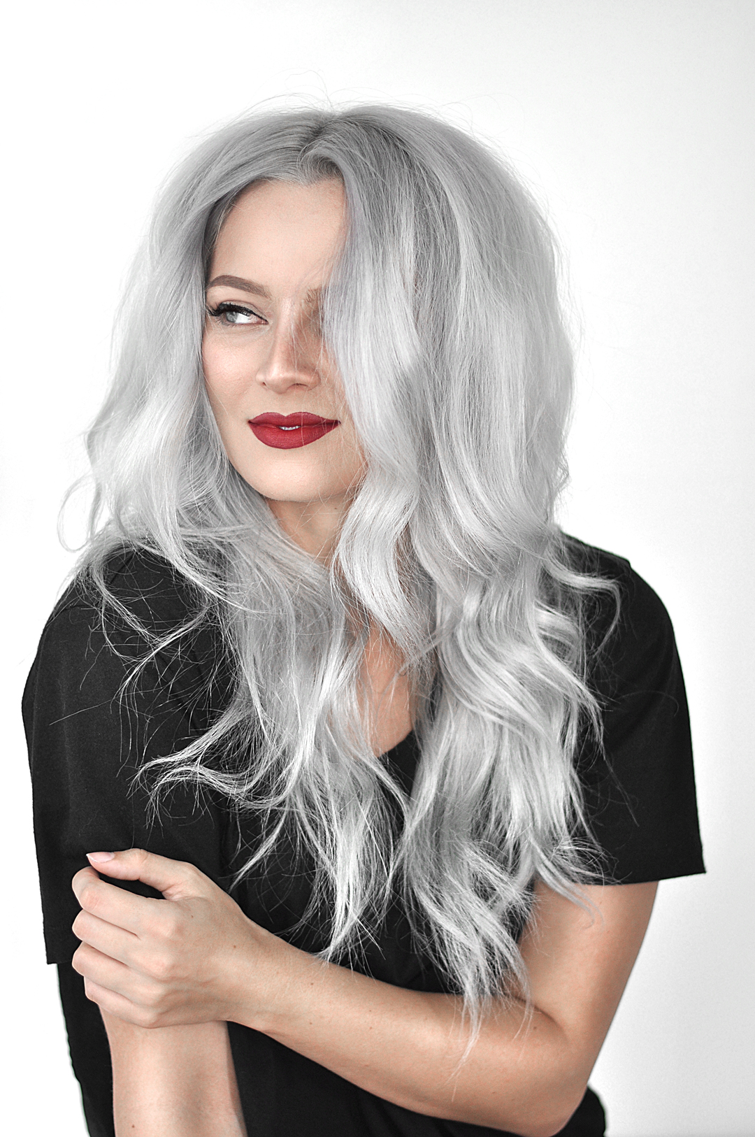 Want perfect silver hair but without all the upkeep? This review and tutorial will teach you exactly how to achieve that with oVertone pastel silver.