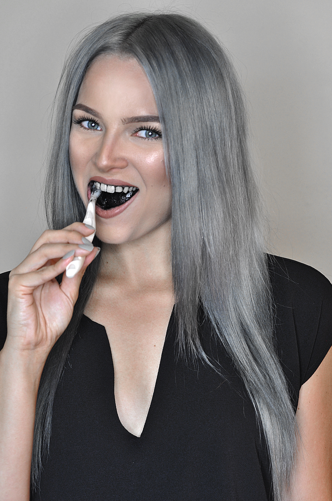 You can finally get rid of coffee and wine stained yellow teeth! Try the top 5 charcoal teeth whitening products to get a perfect white smile. LOVE these!