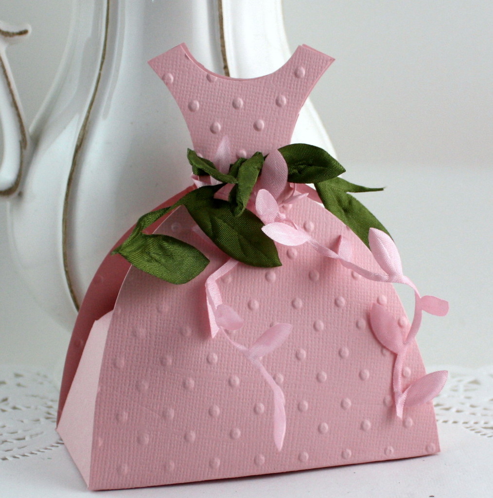 DIY Dress Box Party Favors Online Ribbon May Arts Ribbon