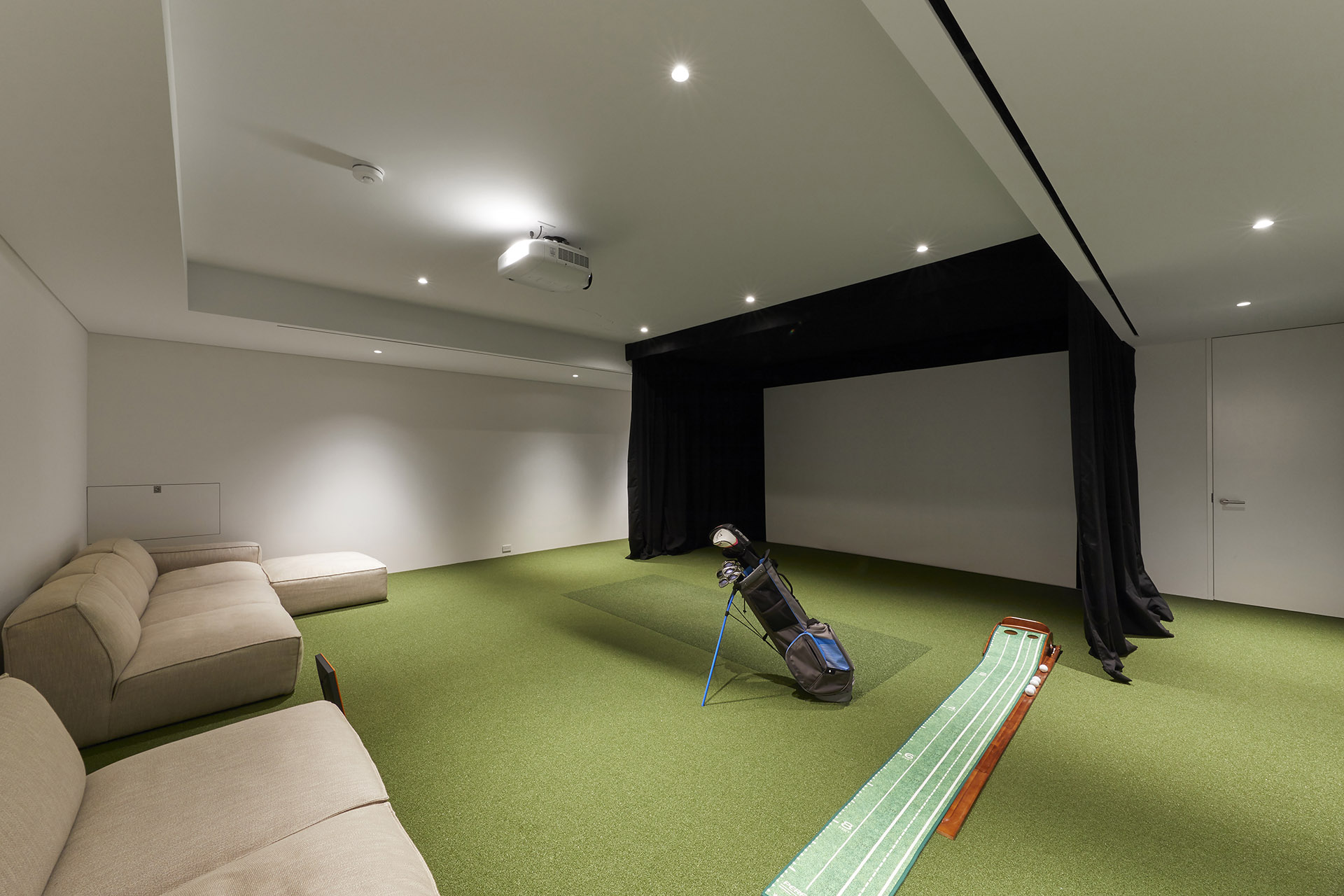 Beach Lane Wainscott, NY Mayfair Construction