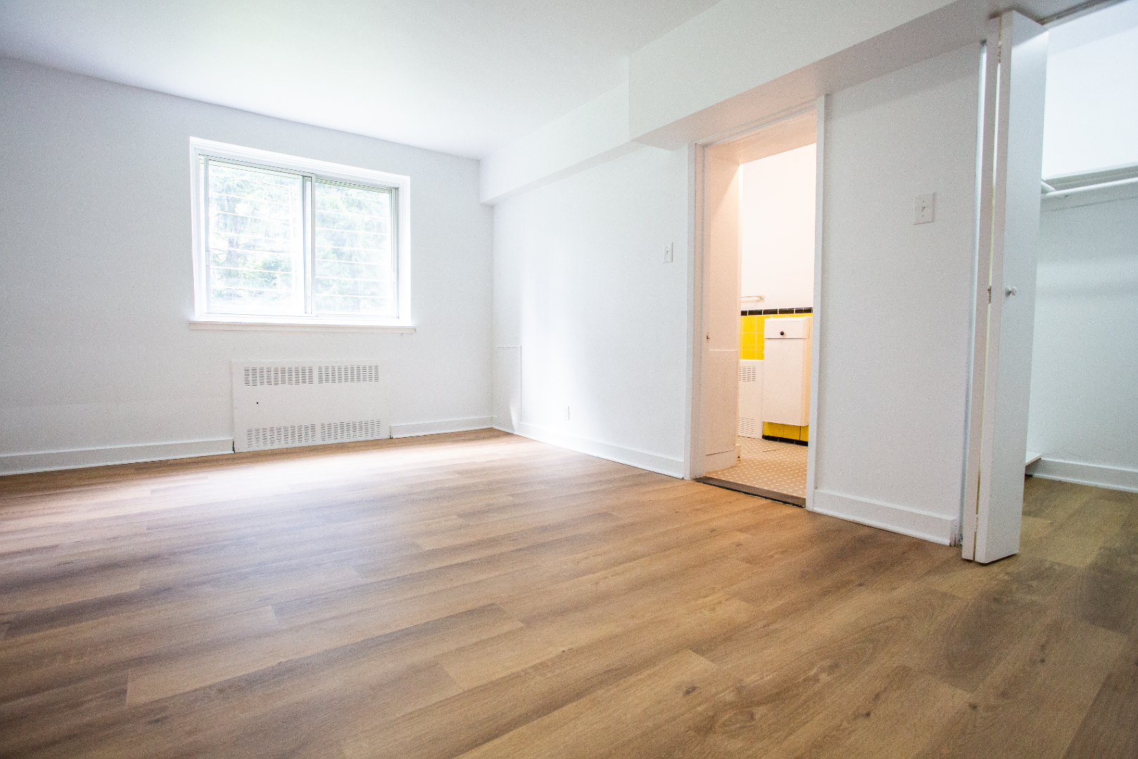 6151 Côte SaintLuc 112 Placements Mayne Appartements à louer à