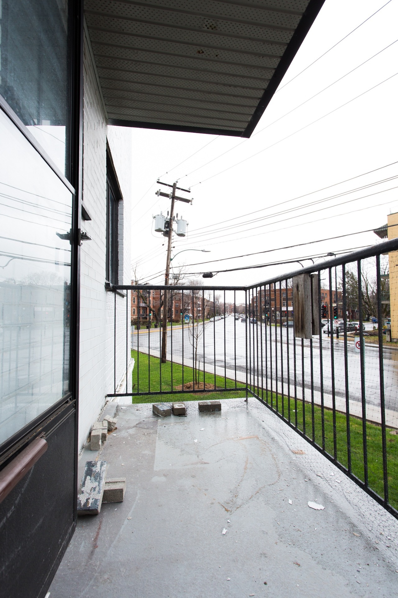 6001 Côte SaintLuc 207 Placements Mayne Appartements à louer à