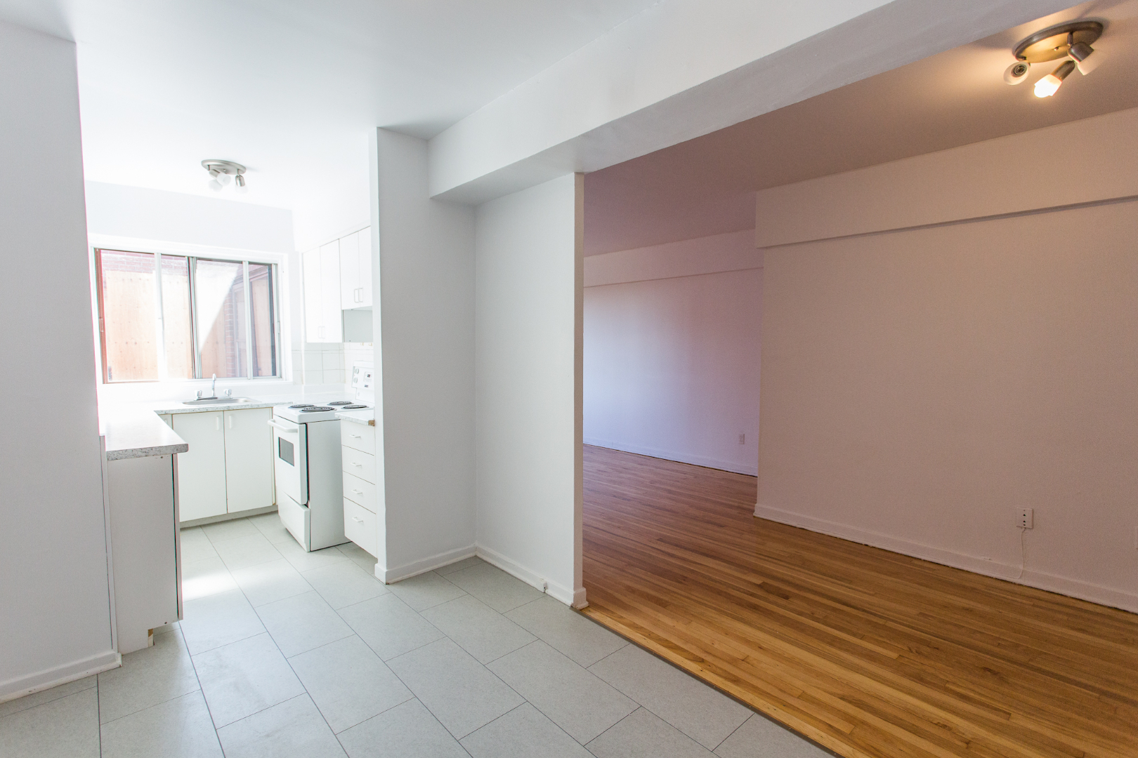 6920 Fielding 703 Mayne Holdings Apartments for rent in Montreal