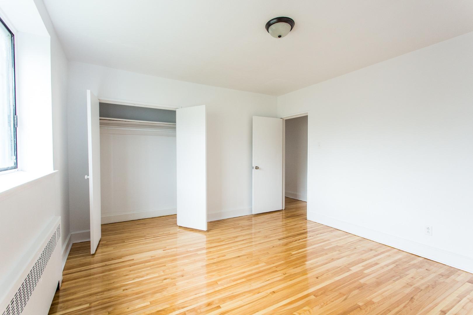 6001 Cote Saint Luc 409 Placements Mayne Appartements à louer à