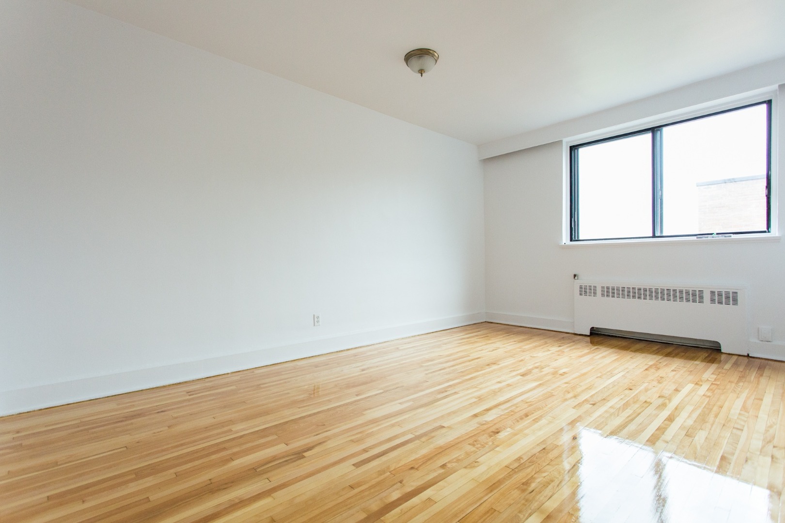 6001 Cote Saint Luc 410 Placements Mayne Appartements à louer à