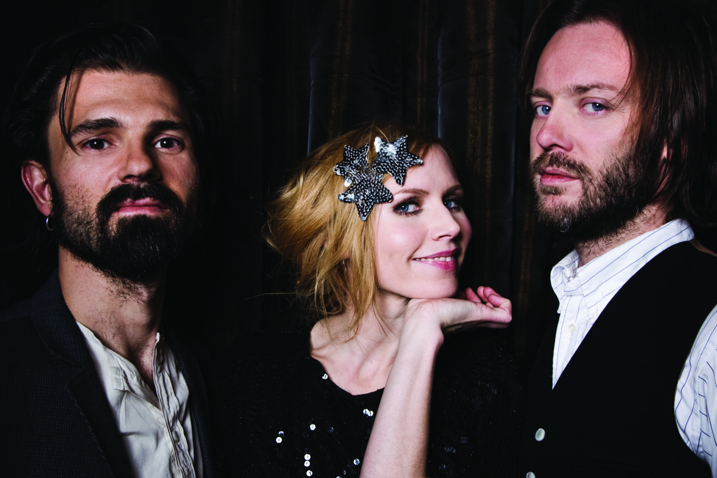 A Camp Nathan Larson, Nina Persson, Niklas Frisk Media Markt