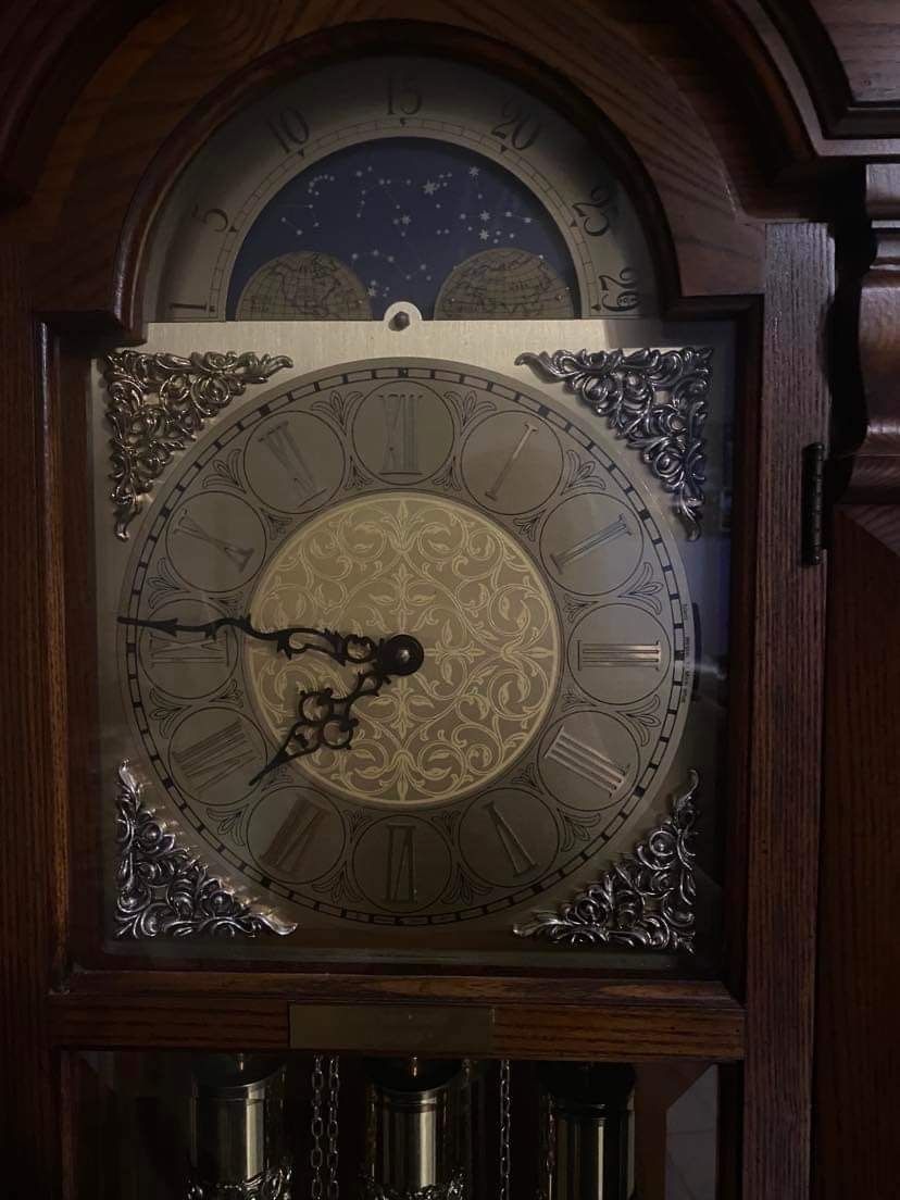 Colonial Molyneux clock 1974. NAWCC Forums