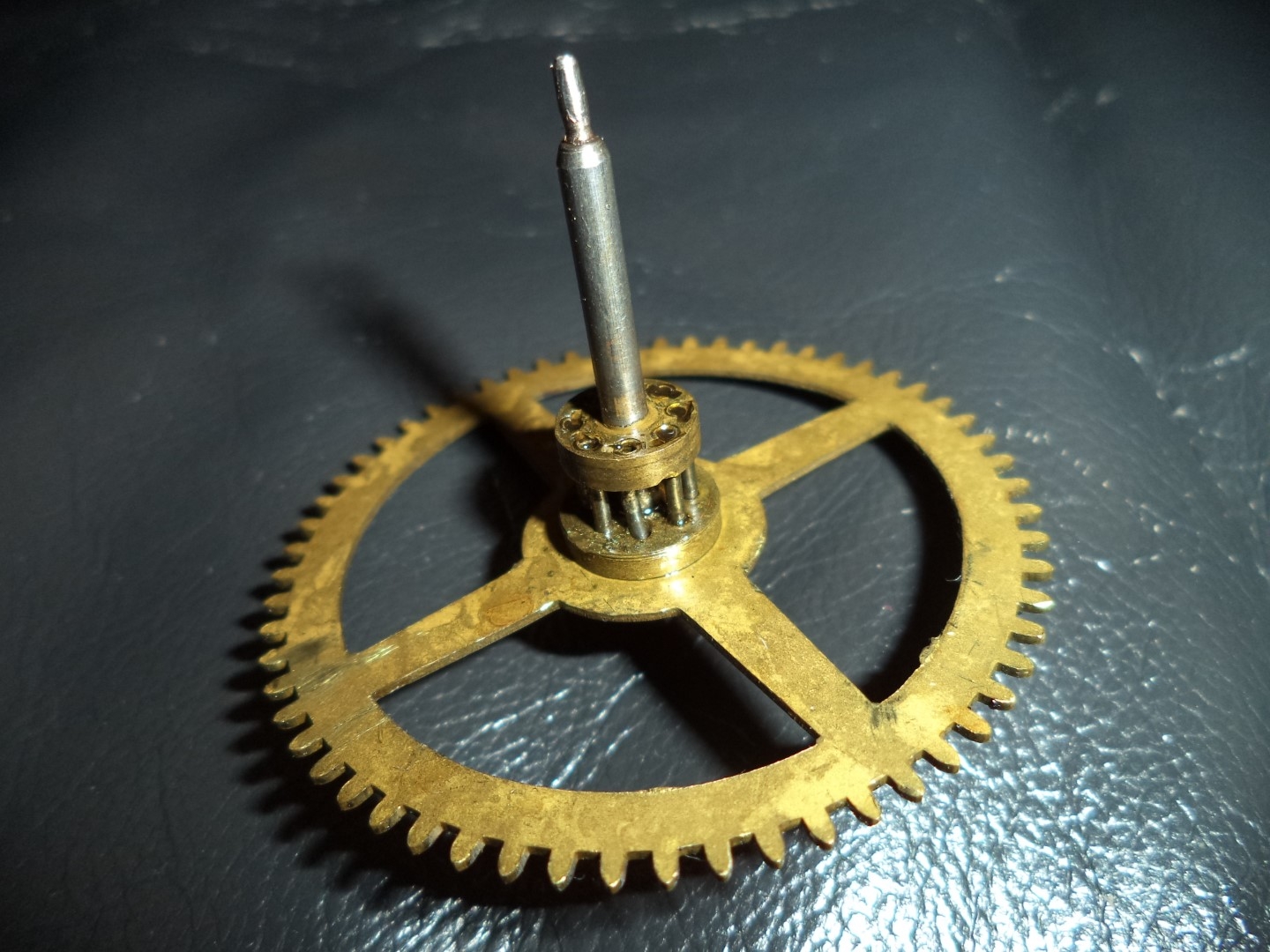 Overwound Ingraham broke a pivot and bent a trundle NAWCC Forums