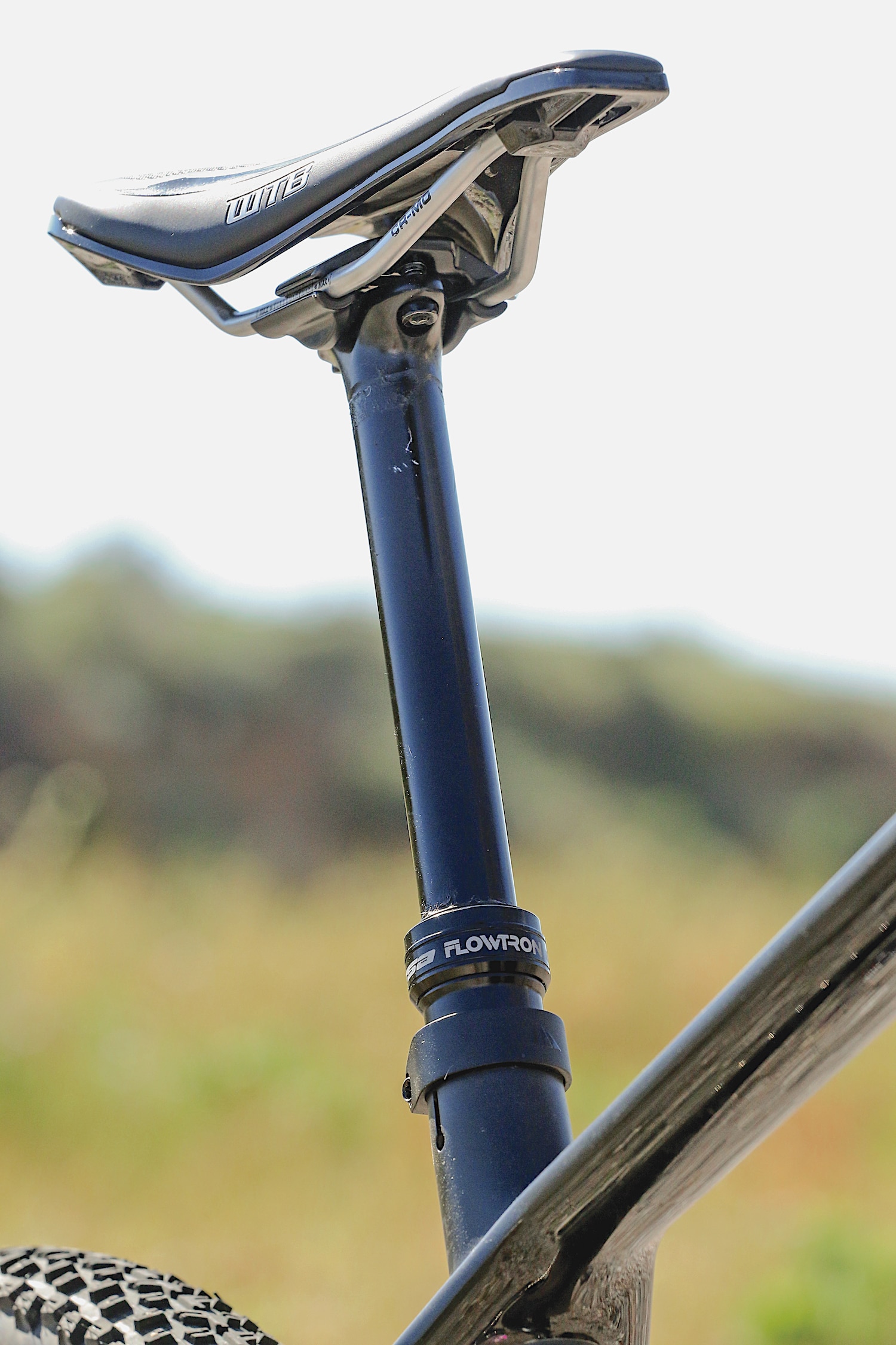 Mountain Bike Action Product Test FSA Flowtron Dropper Seatpost