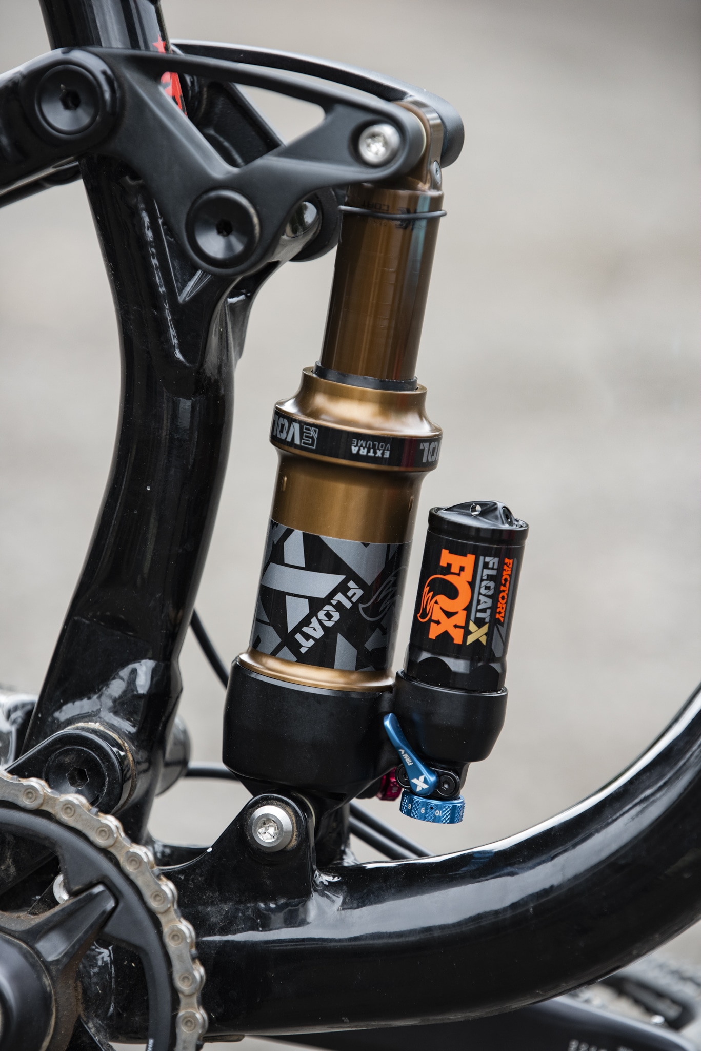 Introducing Fox 34 and Fox 34 Step-Cast Forks – Mountain Bike Action
