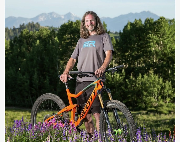 HOW TO KEEP IMPROVING YOUR MOUNTAIN BIKE ABILITY