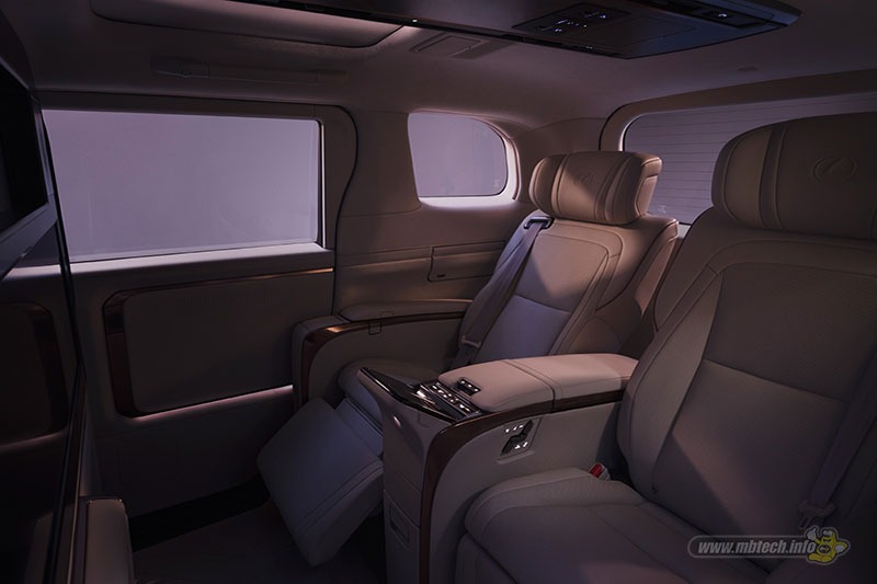 Innova Zenix Pasang Pilot Seat? Bisa Dong MBtech