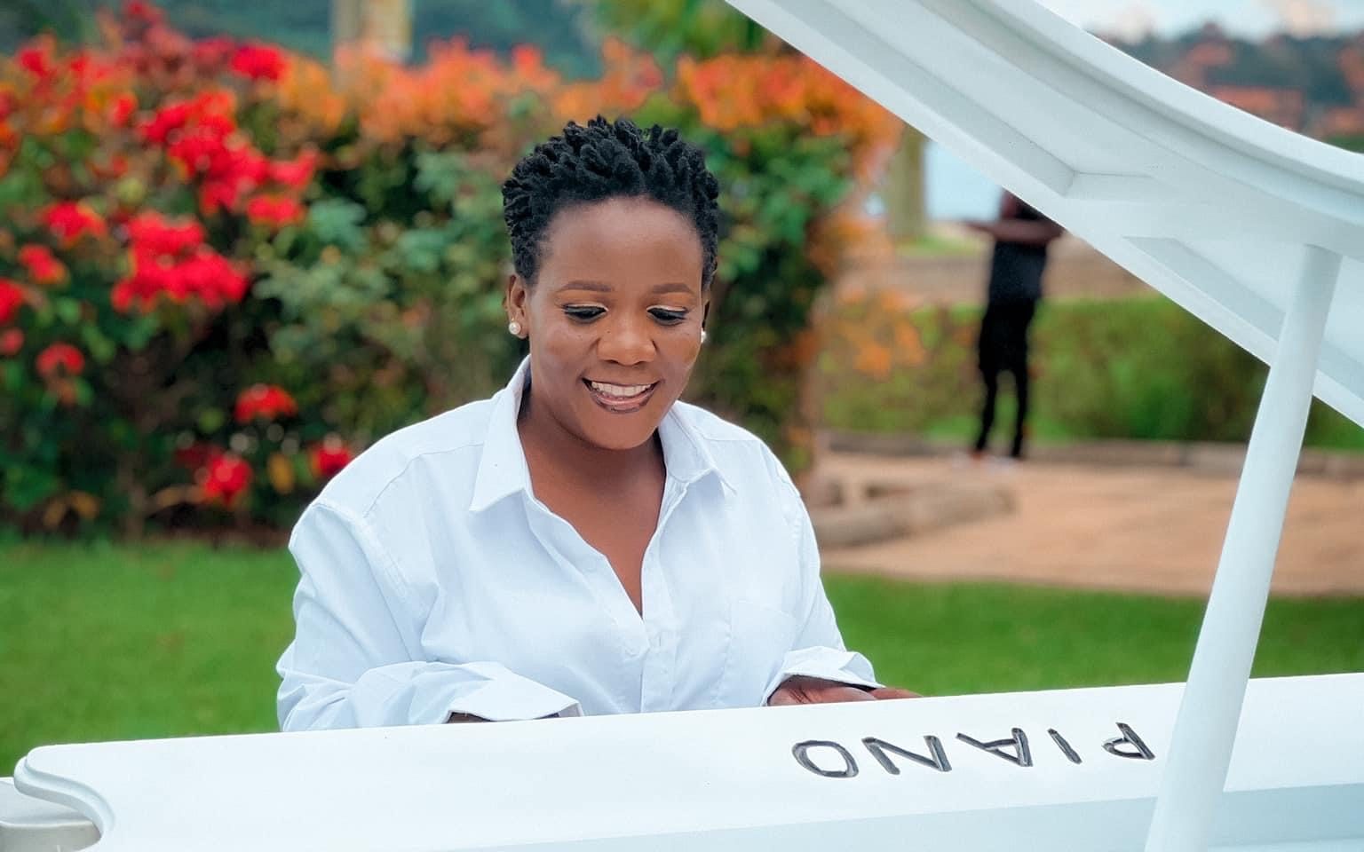 Nze Amulina Irene Kayemba drops new visuals (VIDEO)