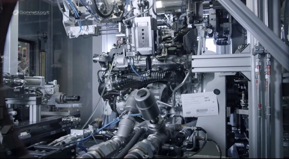 Mercedes-AMG Engine Handbuilding Process Is Sensory Bliss - MBWorld