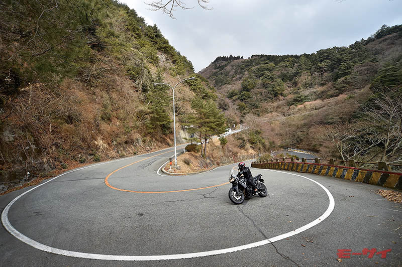 【ワインディングニッポン】六甲を走り尽くす！ モーサイ（Motorcyclist Web）