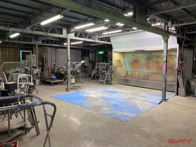 【画像ギャラリー】レンタルピットって何ができる? 工具使い放題、助っ人も頼める施設をメンテナンス超ビギナーが使ってみた モーサイ