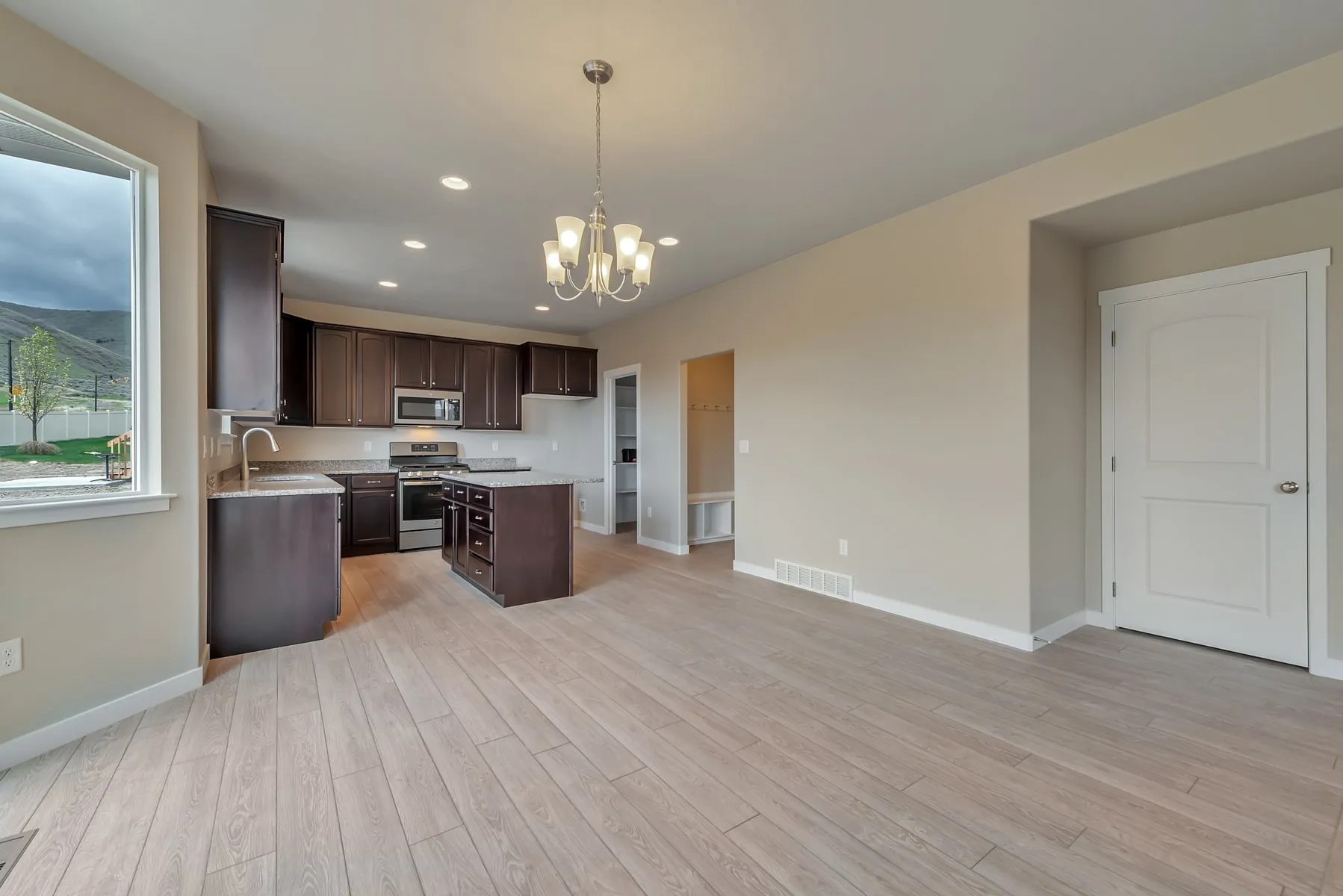 New Construction Homes in Mapleton Utah by McArthur Homes Fairfax