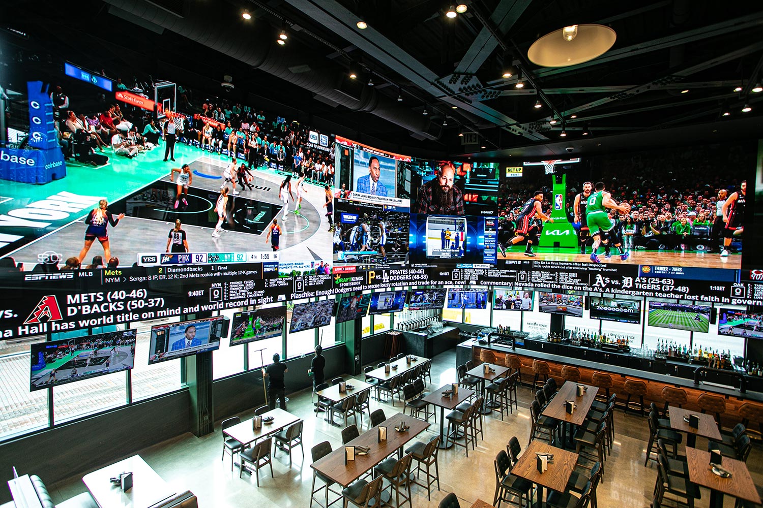 DraftKings Sportsbook at Wrigley Field McCann