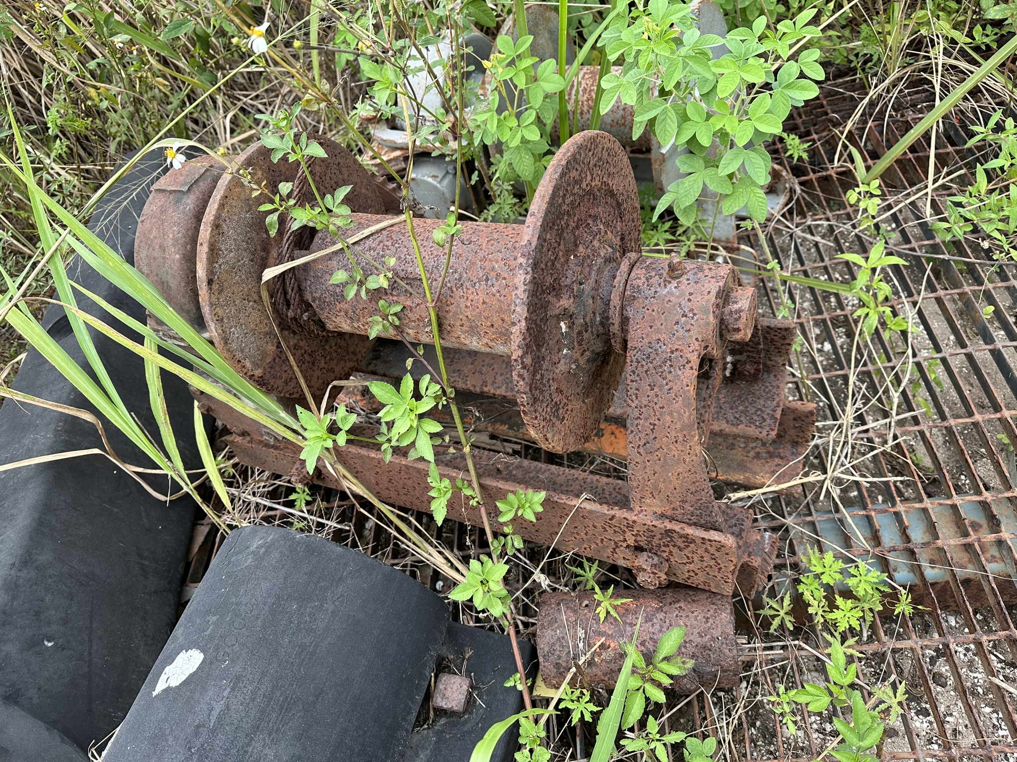 For Sale: Assorted winches - McCulley Marine Services