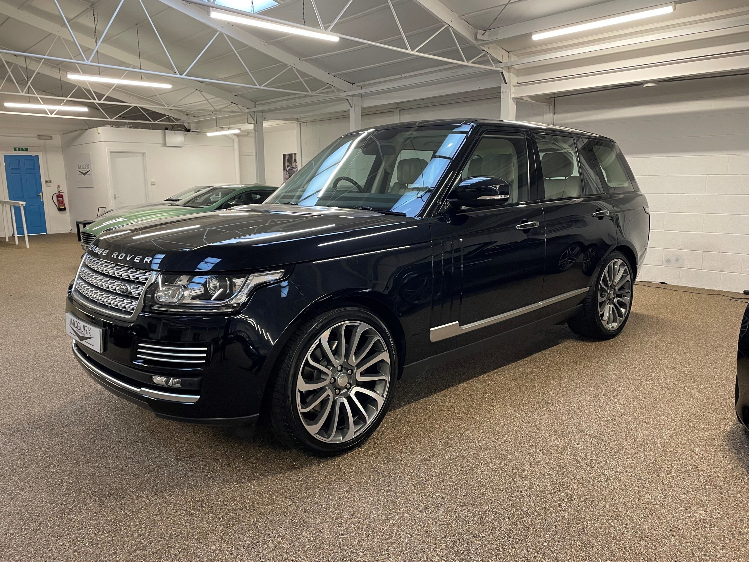 Range Rover 3.0 TDV6 Vogue SE McGurk Performance Cars