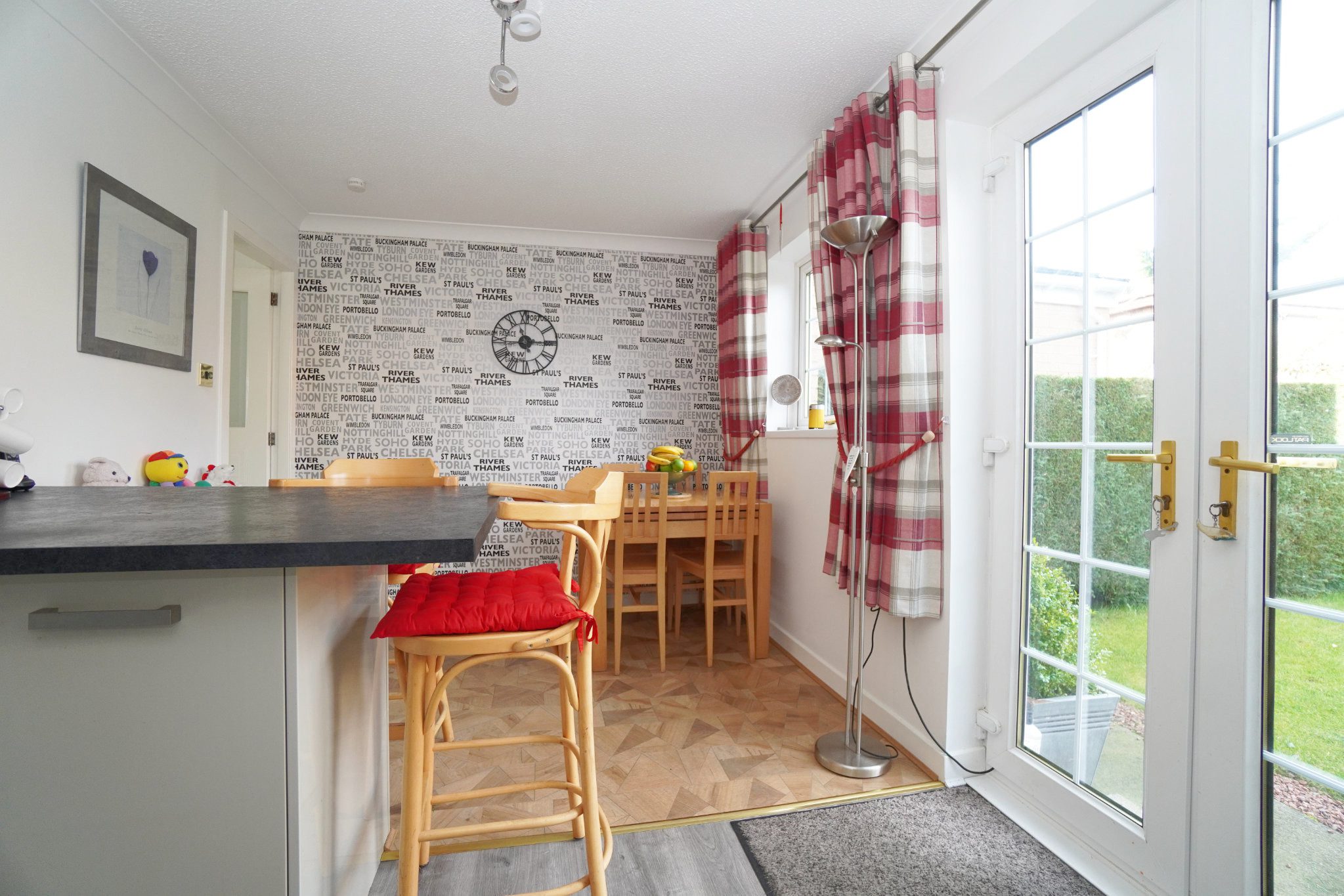 10 Harris Drive, Old Kilpatrick G60 5HT McHugh Estate Agents