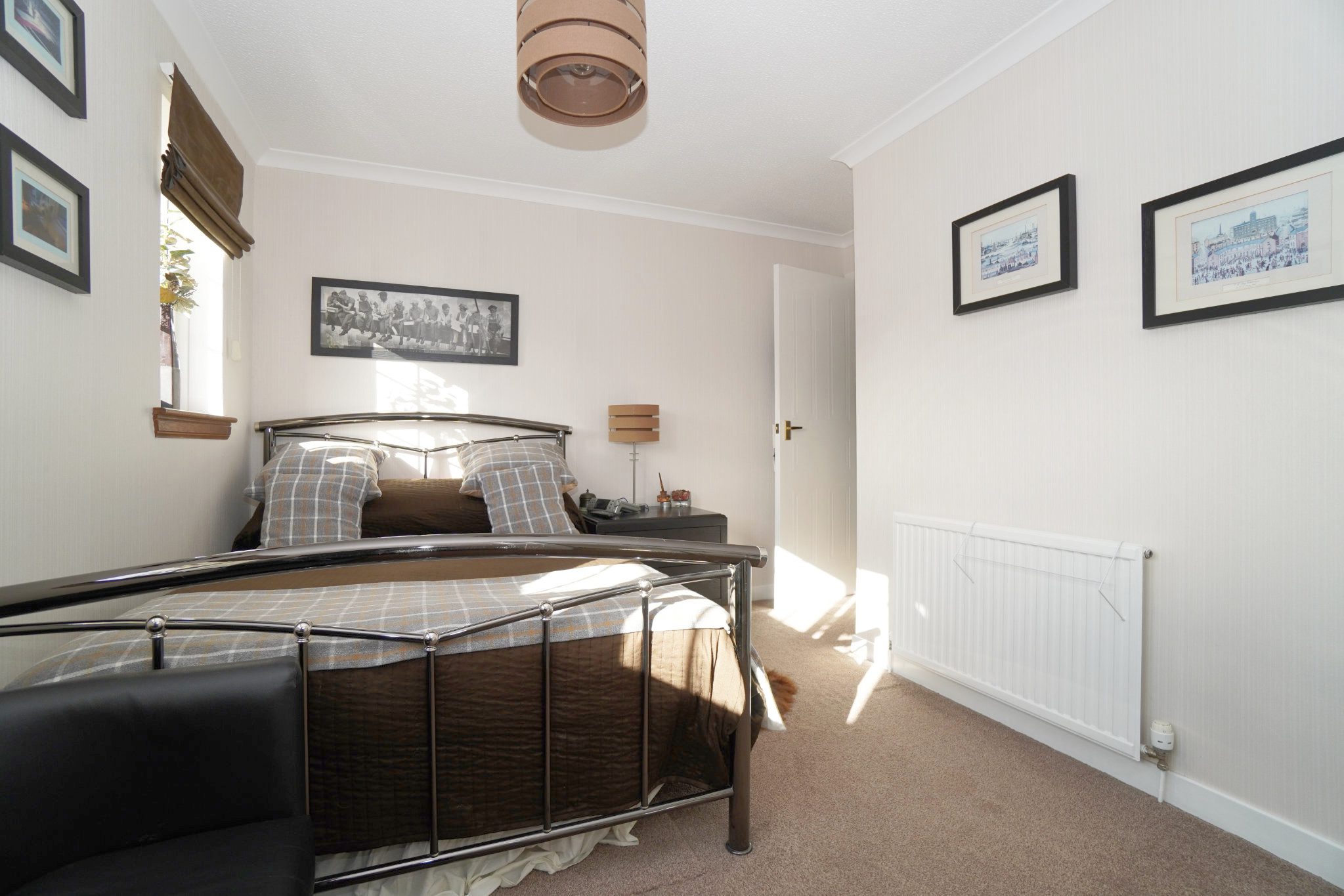 10 Harris Drive, Old Kilpatrick G60 5HT McHugh Estate Agents