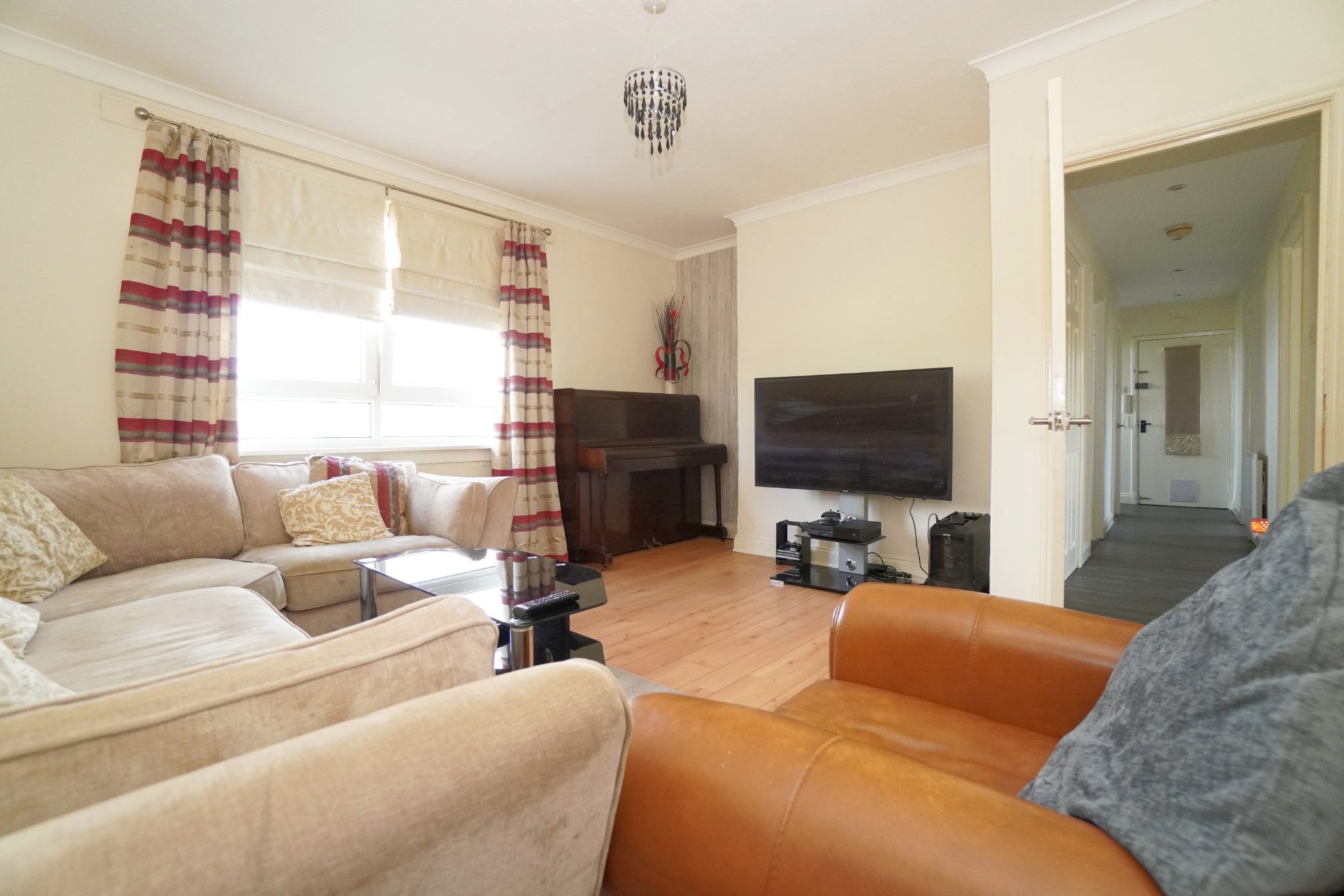 Flat 1/2, 17 Onslow Road Clydebank G81 2PN McHugh Estate Agents