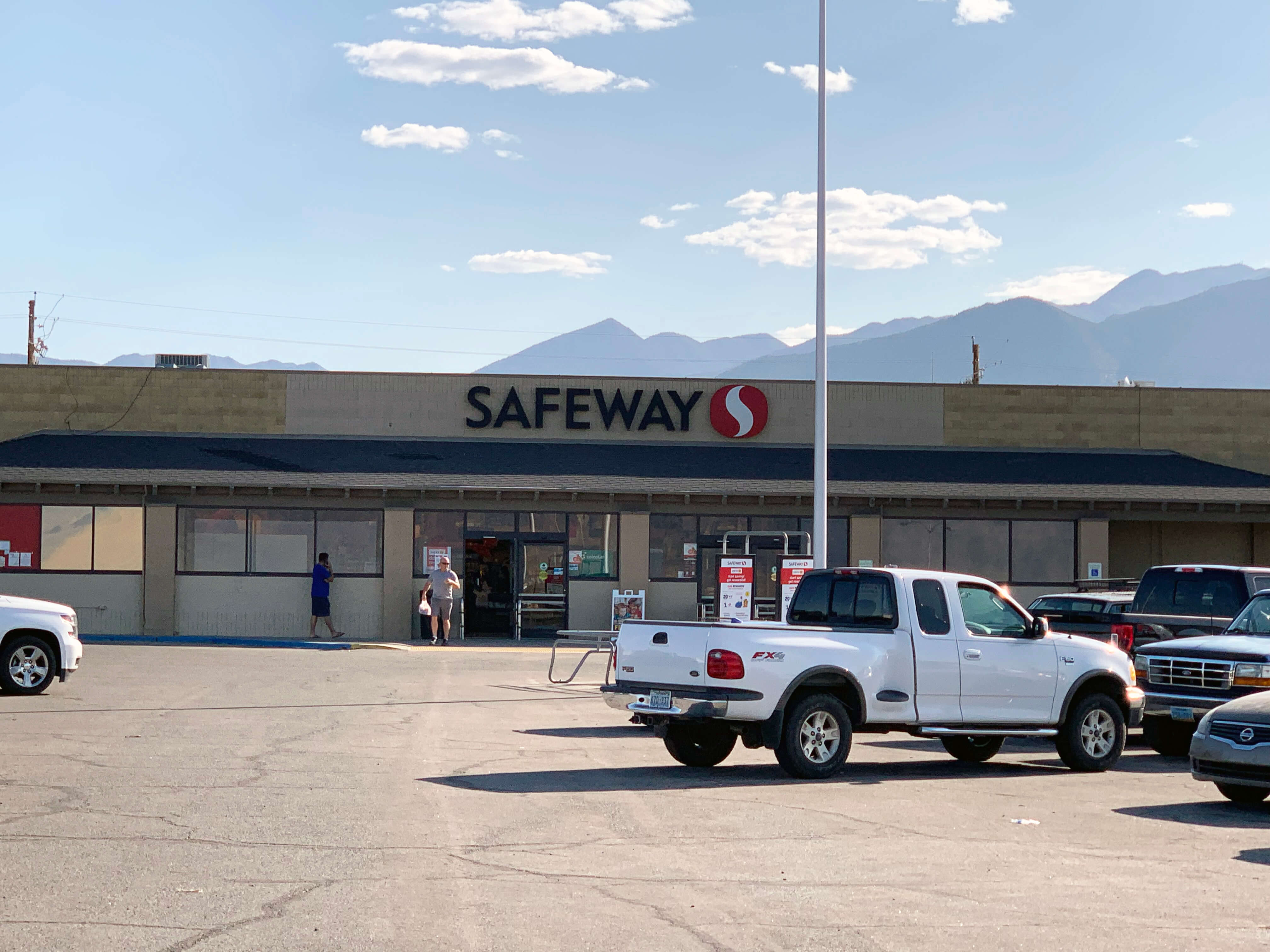 Report Hawthorne Safeway Pharmacy in Top 15 Nationwide for Opioid