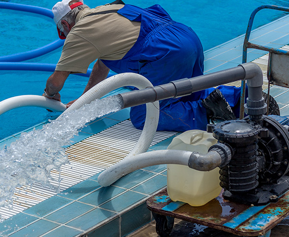 Commercial Pool Service, San Diego | Contact McKinneys Pool Service