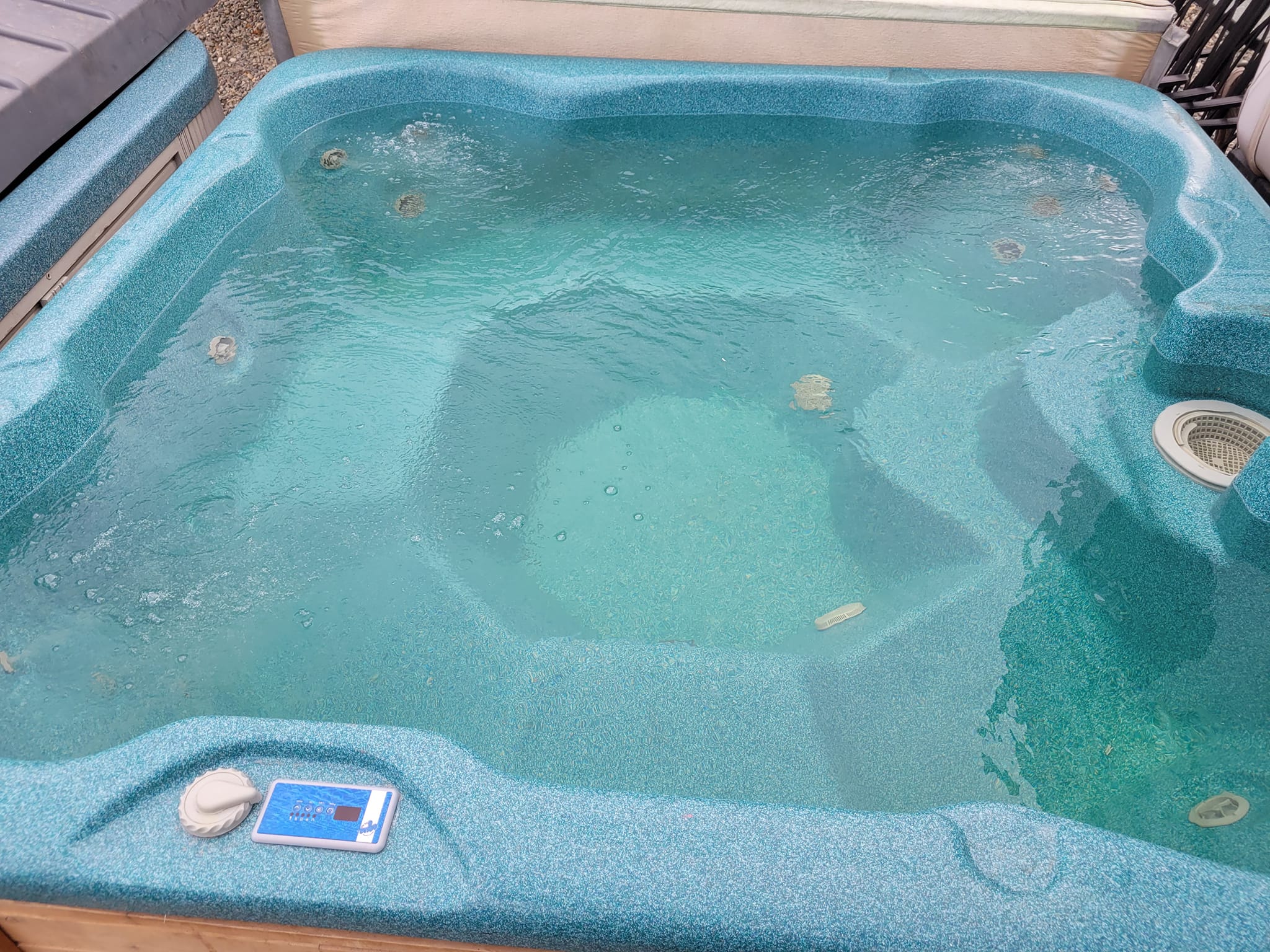 Refurbished Hot Tubs MCL Communications
