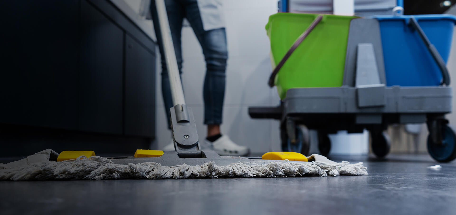 Office Cleaning Exeter, NH Makunia Cleaning Professional Office