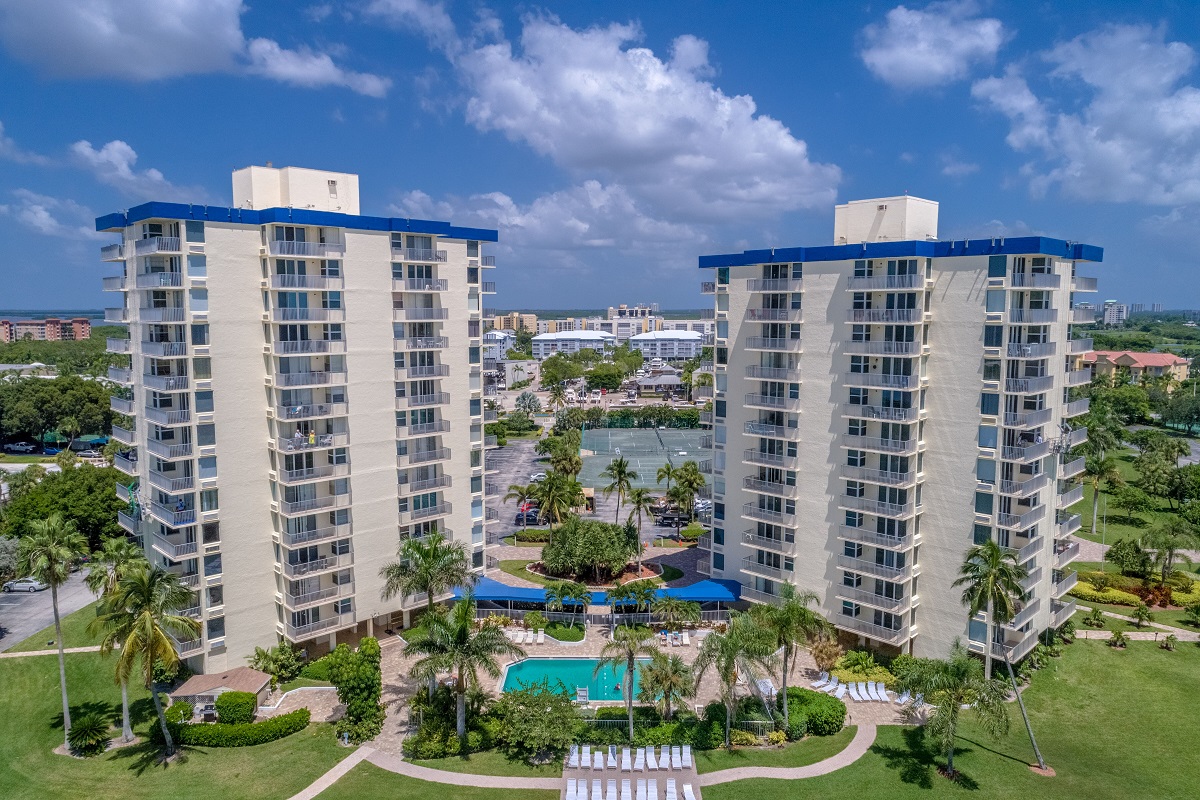 Estero Beach & Tennis Club McLeods Construction