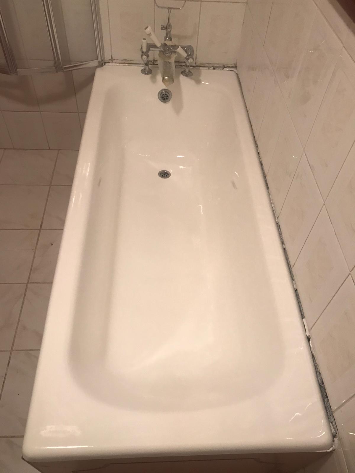 Bath Resurfacing Professionals MCM Bath Re Enamelling London