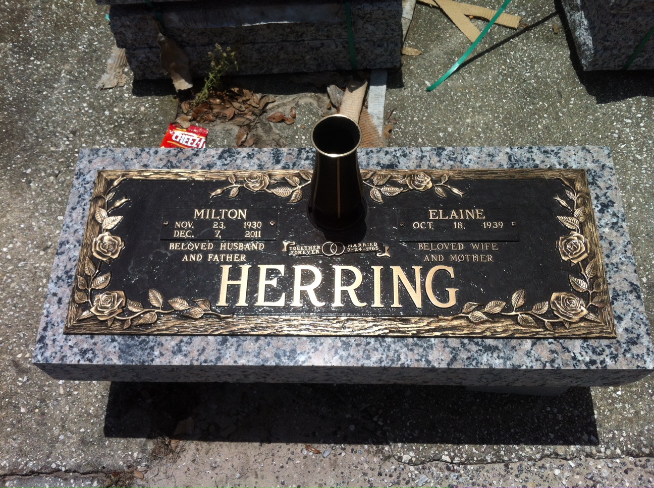 Bronze Monuments Gallery Bronze Memorial Grave Markers Master Craft