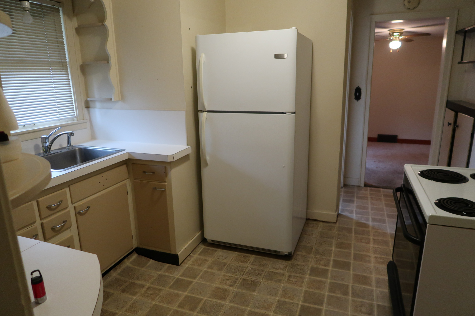 Online Only Real Estate Auction, 2 Bedroom Home Attach. Garage