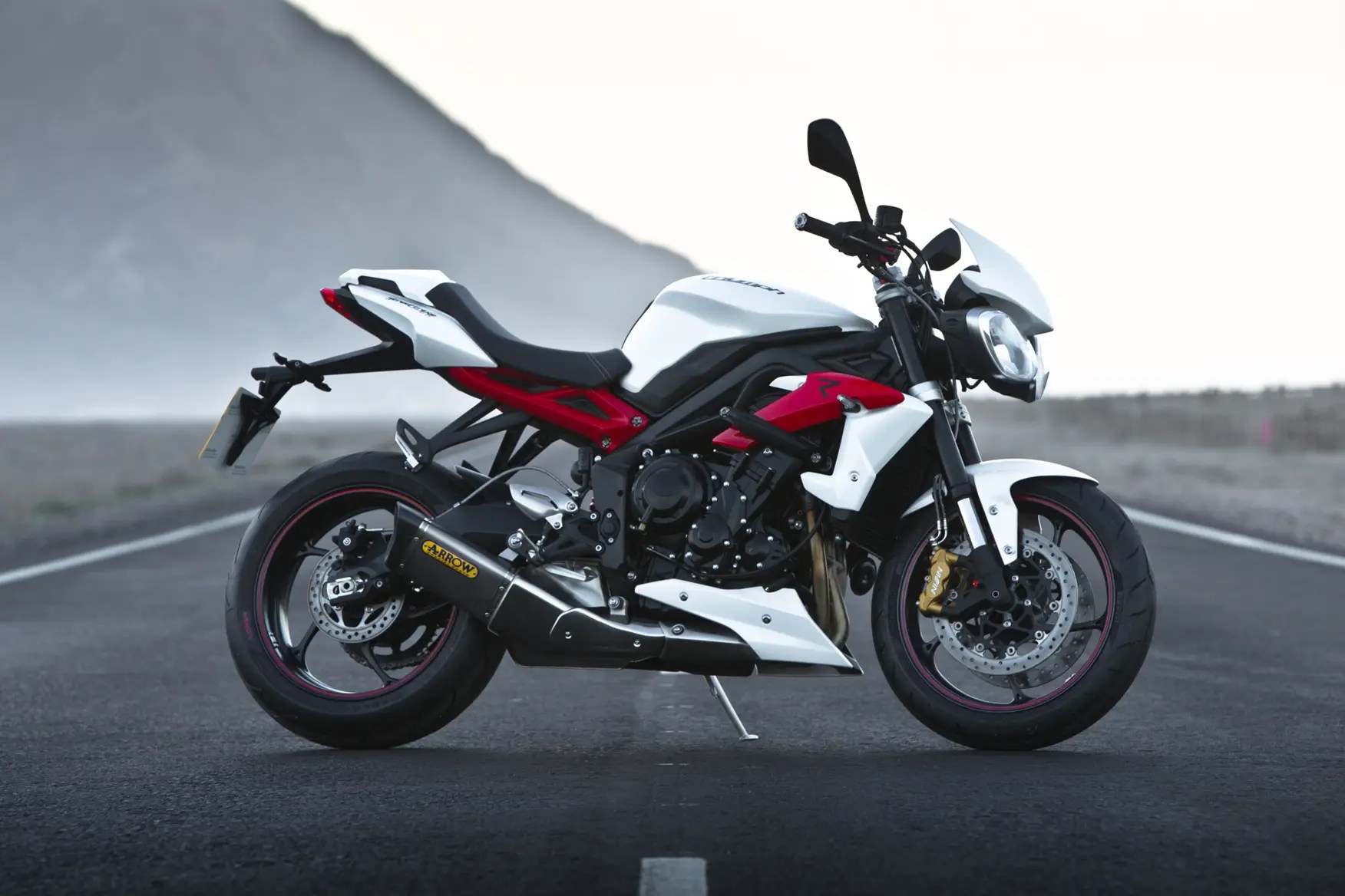 TRIUMPH STREET TRIPLE R (2013on) Motorcycle Review MCN