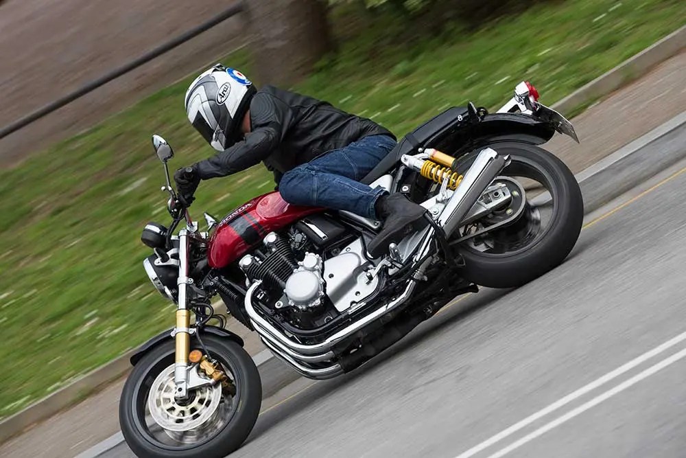 HONDA CB1100RS (2017on) Review Speed, Specs & Prices MCN
