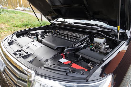 Do You Add Oil While Engine Is Running? – Mcnally Institute