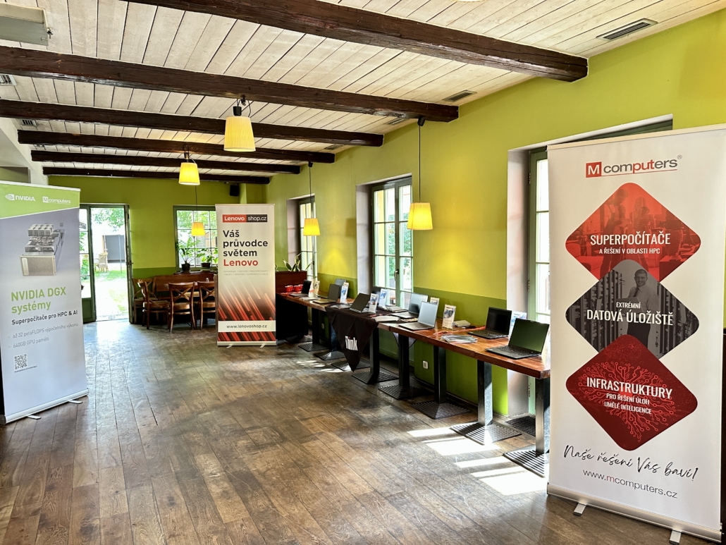 Barbecue event with a portion of news from HPC and AI presentation