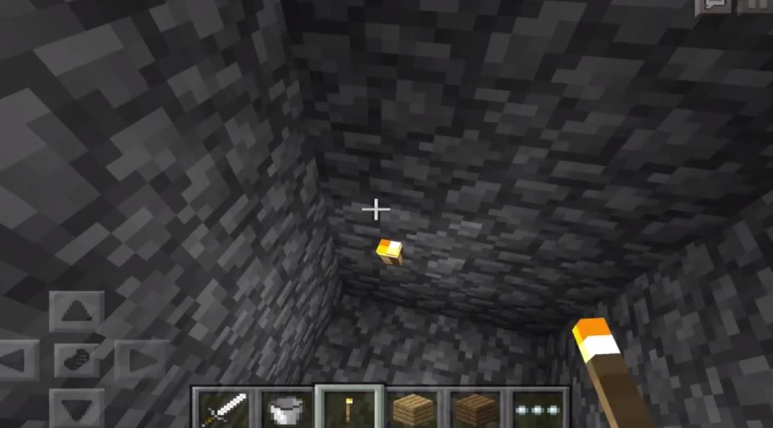 Lockett River Village & A Stronghold MCPE Seeds minecrafts.us