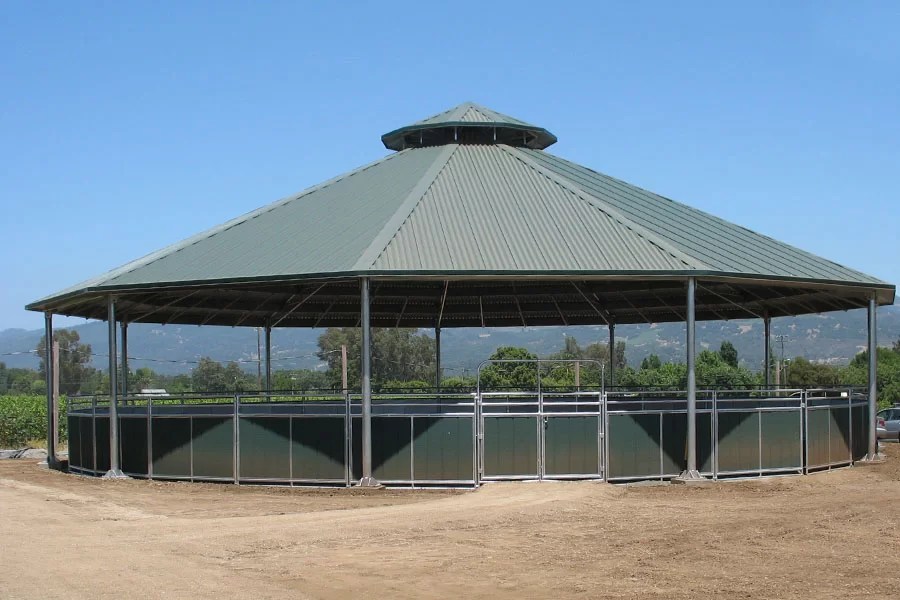 Round Pen Covers MD Barnmaster Build a Better Barn
