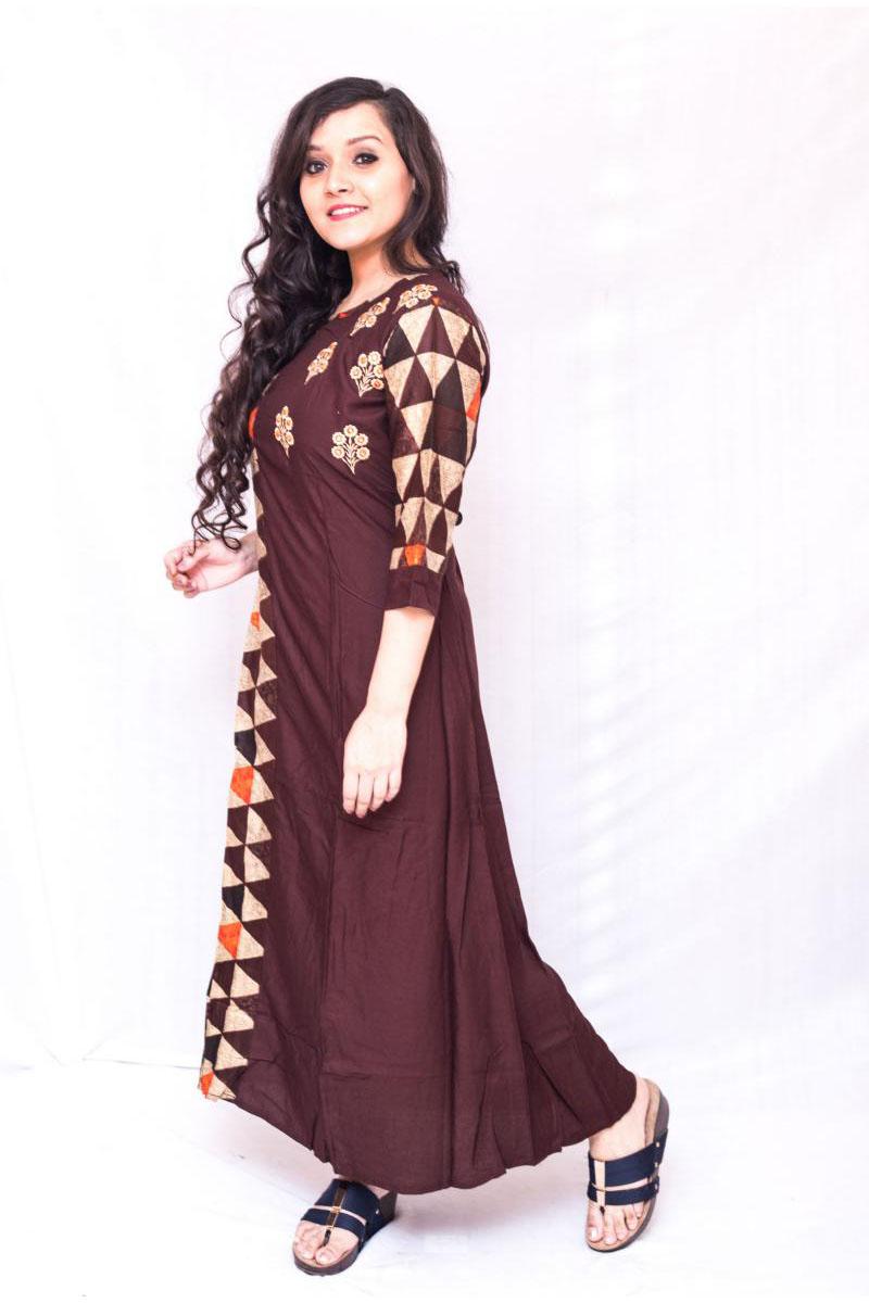 Look Charming And Bold With This Printed Kurti Md Fabrics Beautiful