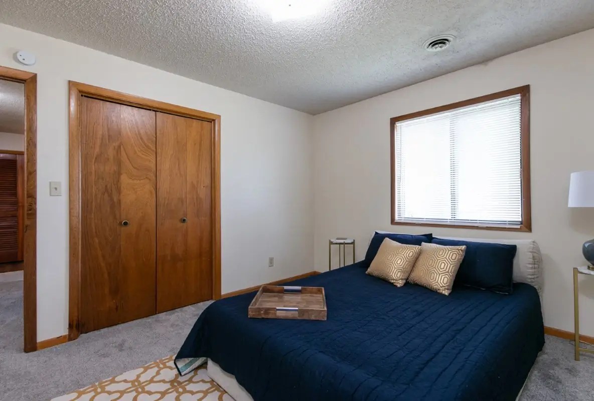 106108 Knox Lane McCullough Development, Inc.