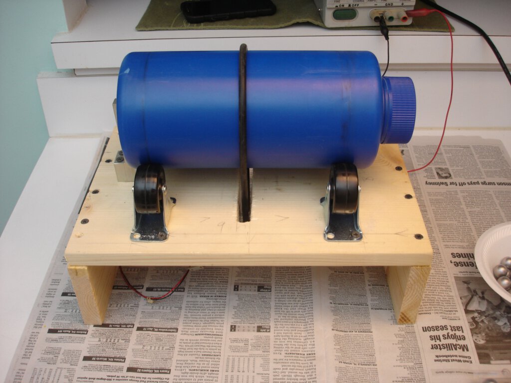 How I built a quick and easy homemade ball mill