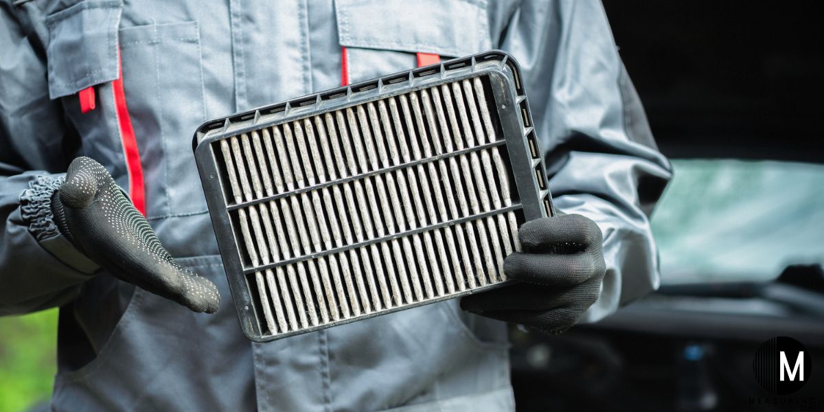 How Many Miles Does A Full Tank Of Gas Last? (With Examples